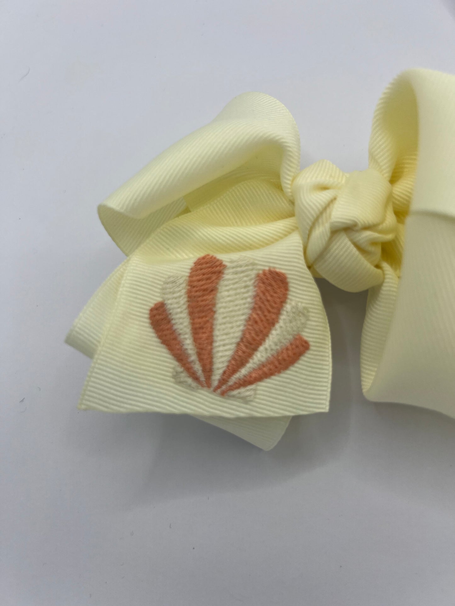 Embroidered Shell Straight Edge Boutique Bow